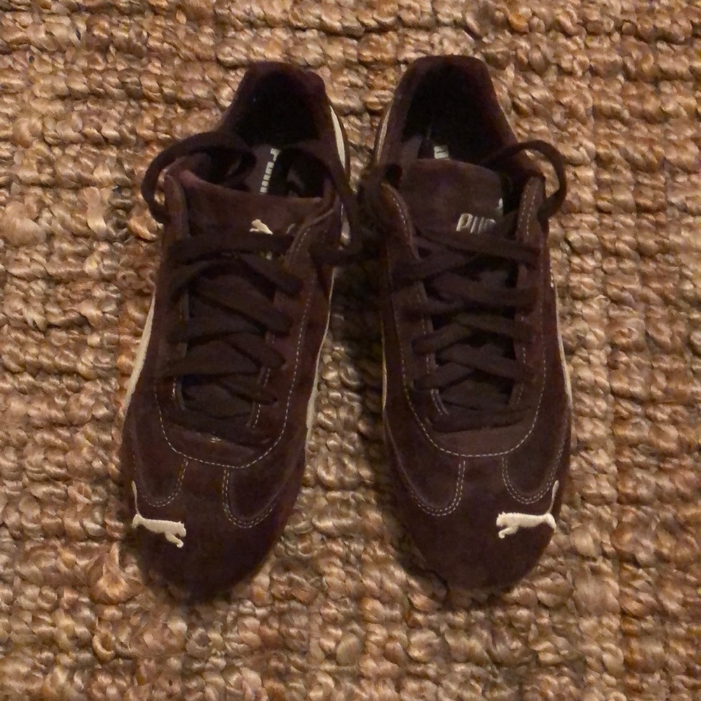 Puma brown suede sneaker